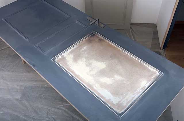 Décaper une ancienne peinture si nécessaire