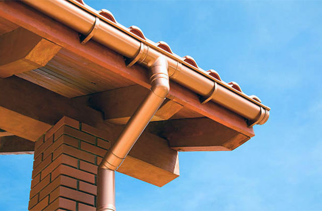 Comment poser une gouttière en zinc